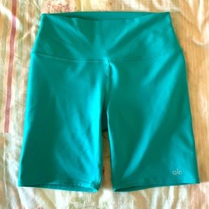 All Yoga High Waist Biker Short 💙 Size M